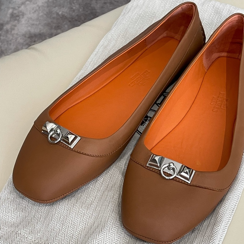 Hermes Collier de Chien Medor ballerina flats.